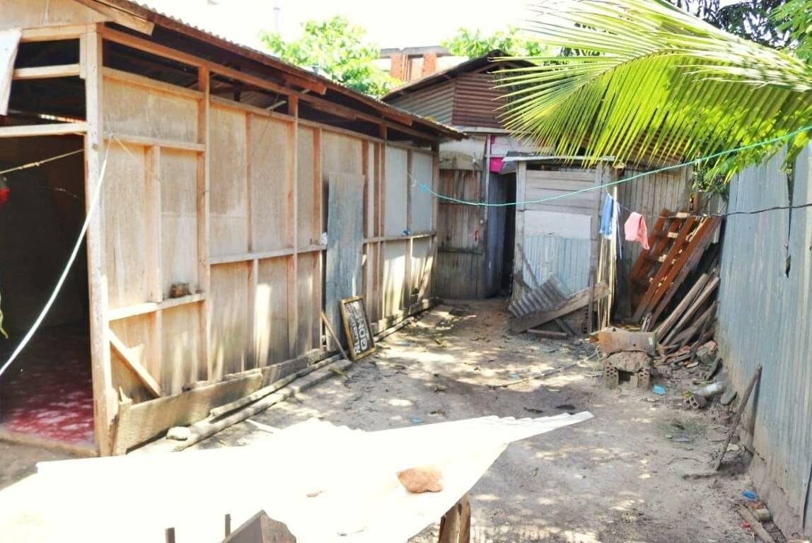 SE VENDE CASA CERCA AL REAL PLAZA