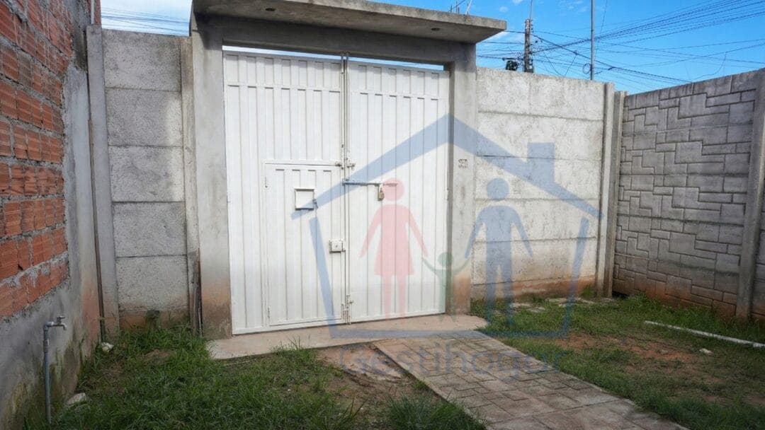 Casa en venta con losa lista para segunda planta — zona céntrica de Pucallpa — foto 15