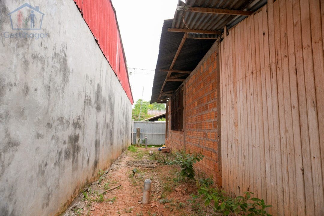 Venta de Terreno con casa 160m2 -Cerca al Mercado 6 Pucallpa — foto 5