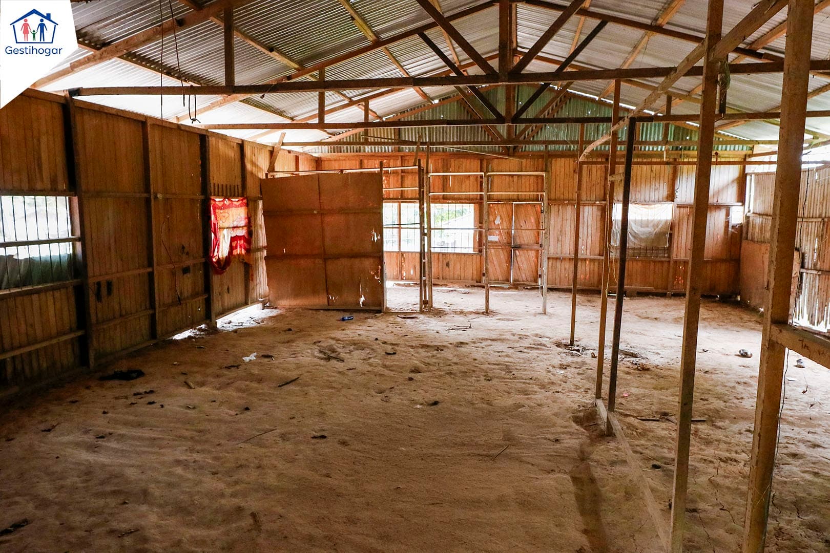 𝐒𝐄 𝐑𝐄𝐌𝐀𝐓𝐀 𝐓𝐄𝐑𝐑𝐄𝐍𝐎 𝐃𝐄 𝟑𝟐𝟎 𝐌𝟐, 𝐄𝐍 𝐄𝐒𝐐𝐔𝐈𝐍𝐀 — foto 6