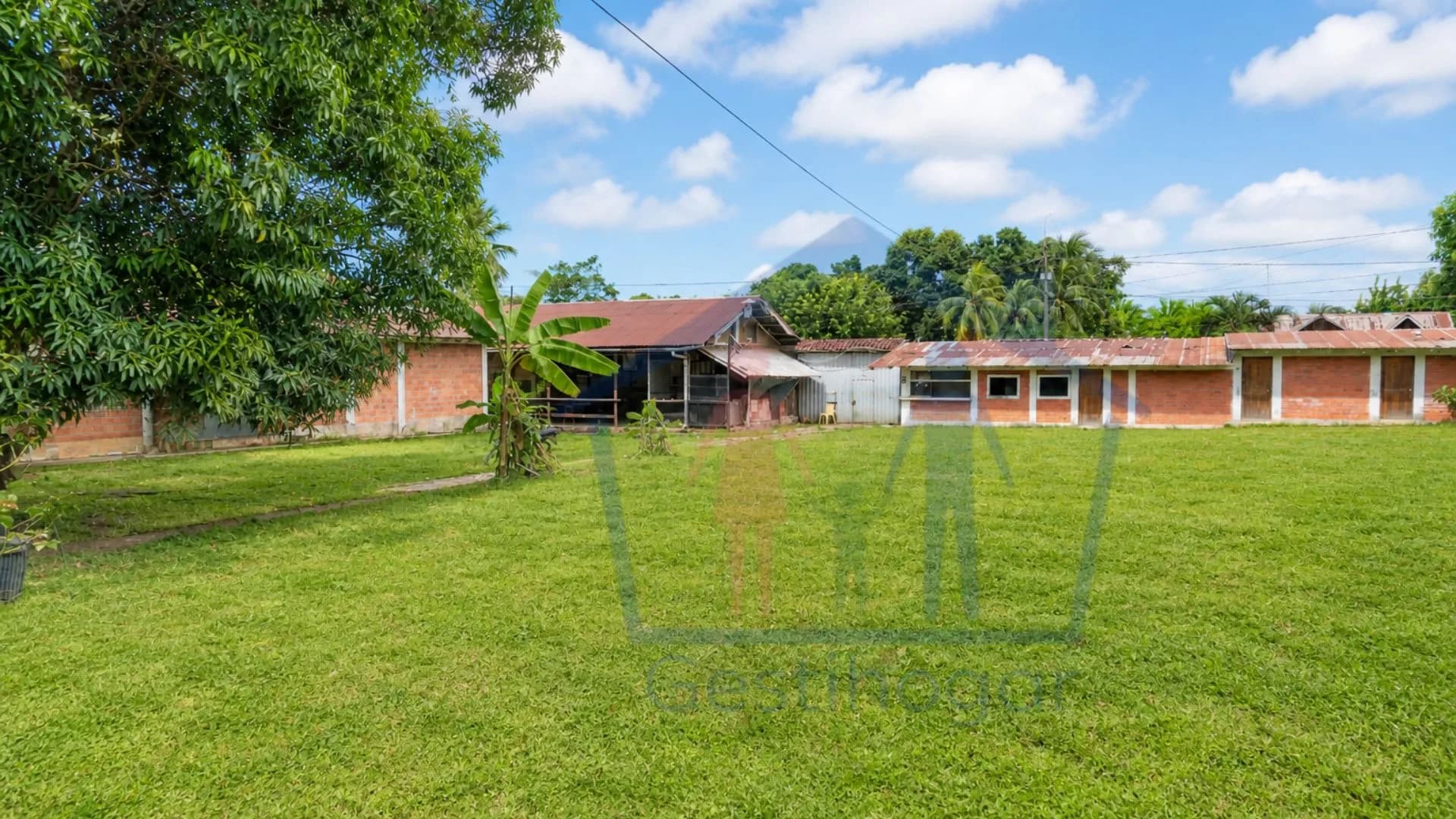 Terreno Esquina 2,950 m² en Yarinacocha · Doble Frente Comercial — foto 9