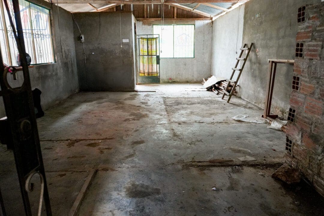 Venta de Terreno con casa 160m2 -Cerca al Mercado 6 Pucallpa — foto 2