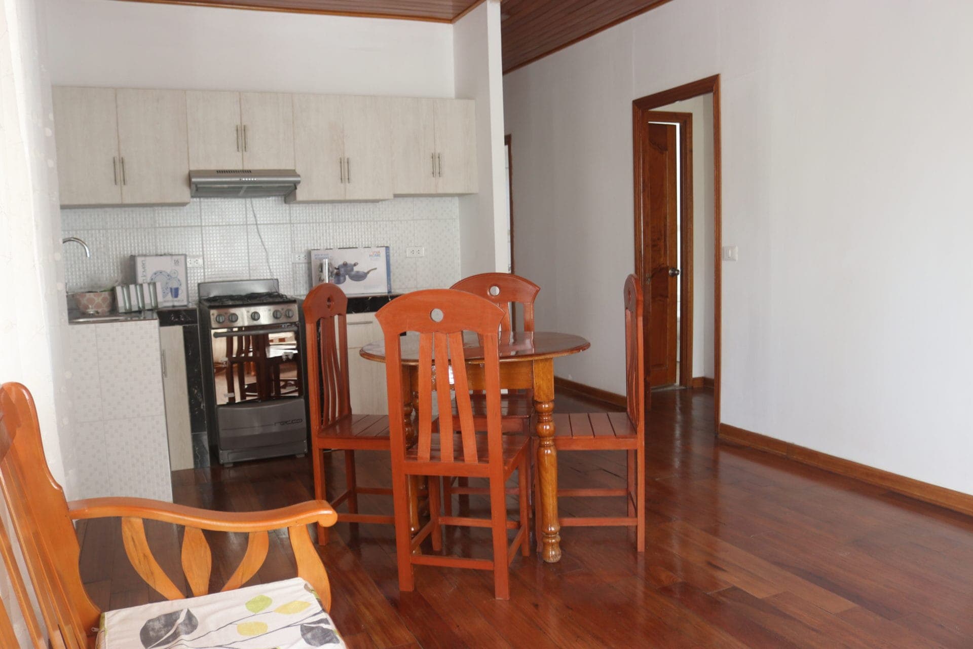 🚨🔥SE ALQUILA BONITO DEPARTAMENTO AMOBLADO EN PUCALLPA🔥🚨 — foto 3