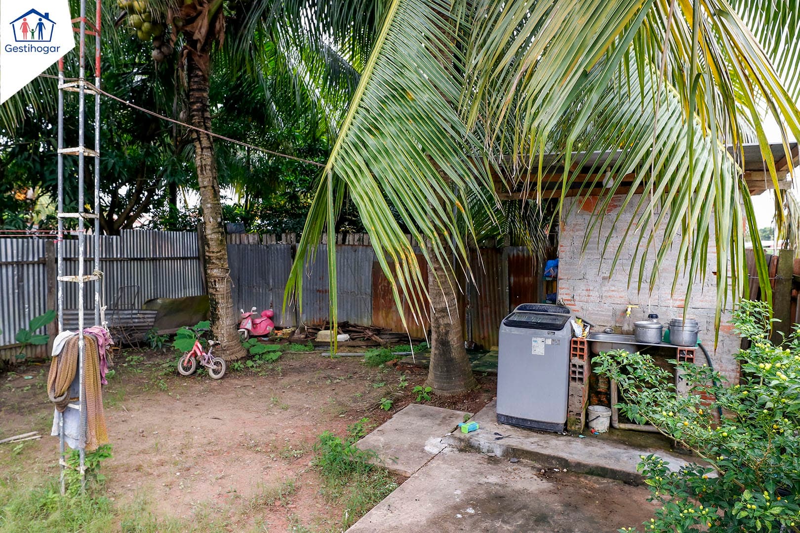 𝐒𝐄 𝐑𝐄𝐌𝐀𝐓𝐀 𝐂𝐀𝐒𝐀 𝐄𝐍 𝐌𝐈𝐒𝐌𝐀 𝐄𝐒𝐐𝐔𝐈𝐍𝐀, 𝐀 𝐔𝐍𝐀 𝐂𝐔𝐀𝐃𝐑𝐀 𝐃𝐄 𝐋𝐀 𝐀𝐕. 𝐋𝐋𝐎𝐐𝐔𝐄 𝐘𝐔𝐏𝐀𝐍𝐐𝐔𝐈 — foto 3