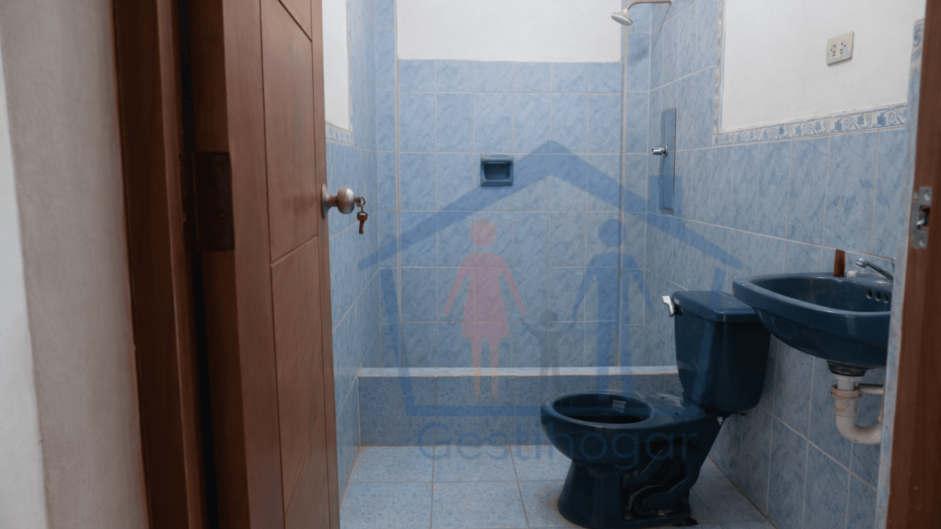 Casa con 2 Locales Comerciales, Zonificación Comercial, Pucallpa — foto 12