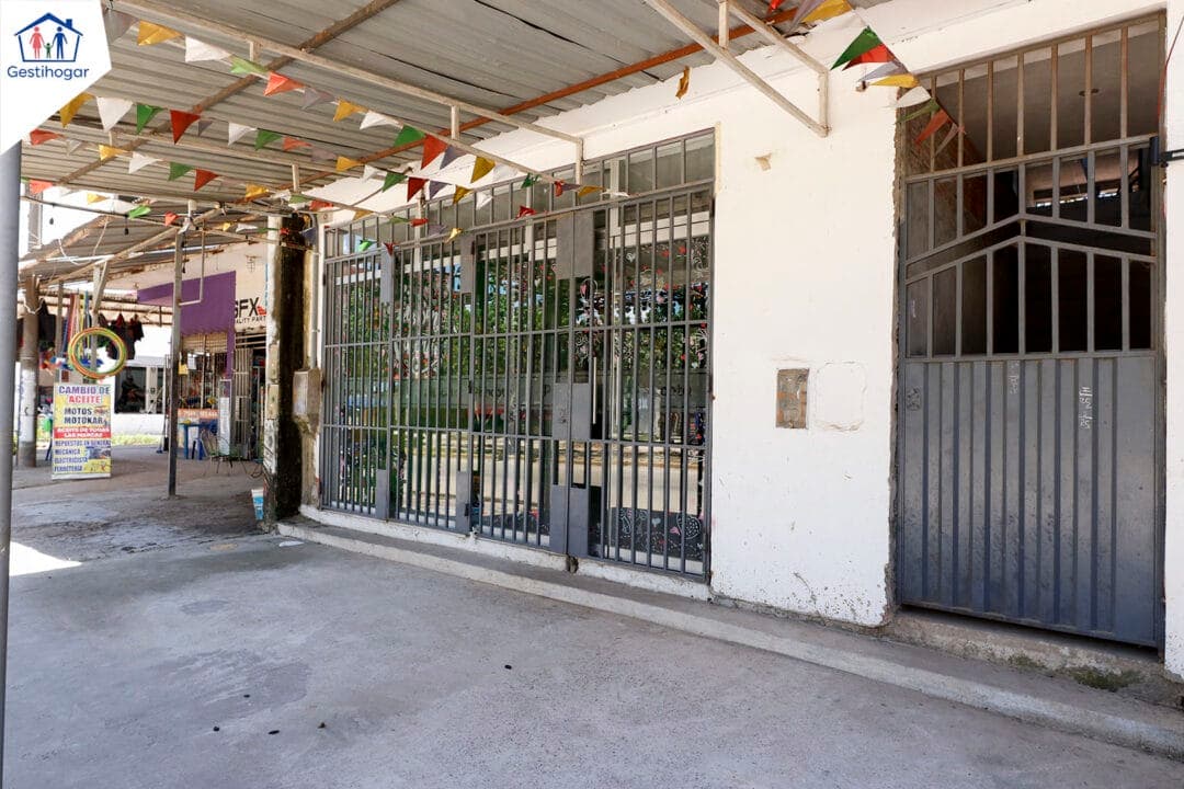 𝐒𝐄 𝐕𝐄𝐍𝐃𝐄 𝐋𝐎𝐂𝐀𝐋 𝐂𝐎𝐌𝐄𝐑𝐂𝐈𝐀𝐋 𝐄𝐍 𝐀𝐕. 𝐀𝐌𝐀𝐙𝐎𝐍𝐀𝐒 – 𝐏𝐔𝐂𝐀𝐋𝐋𝐏𝐀 — foto 6