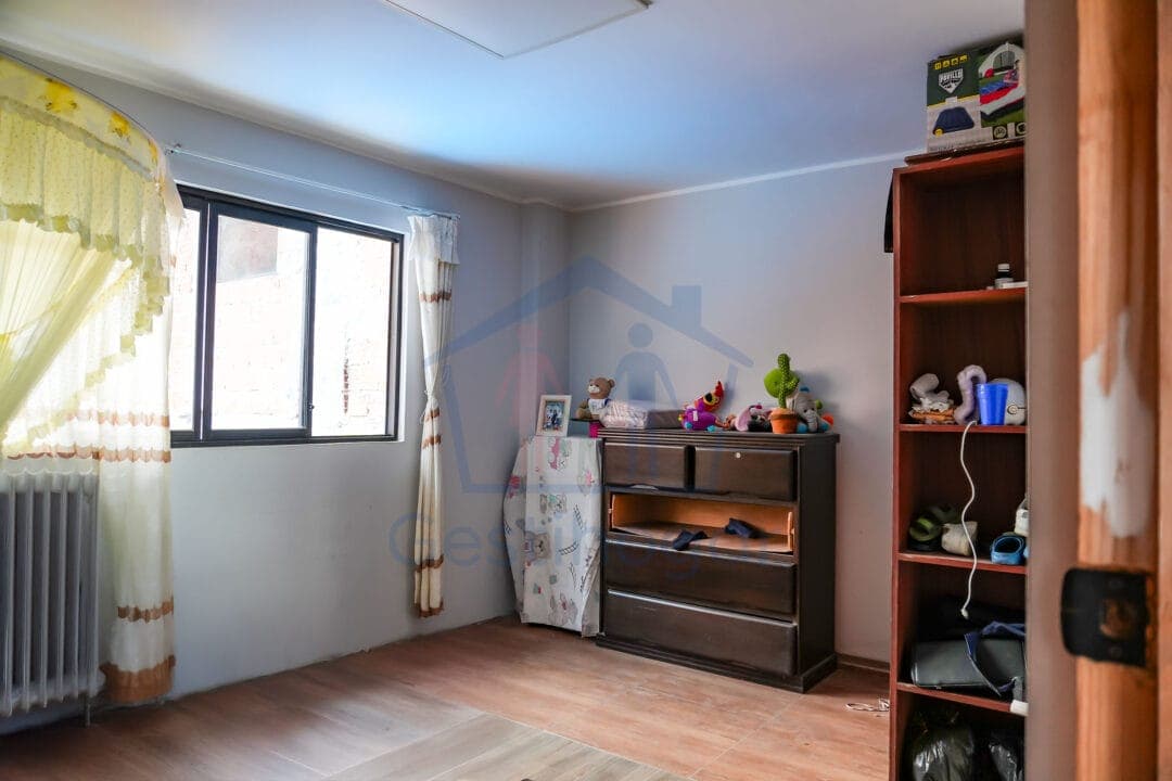 VENTA EDIFICIO DE 3 PISOS CON AZOTEA Y LOCAL COMERCIAL EN PUCALLPA. — foto 3