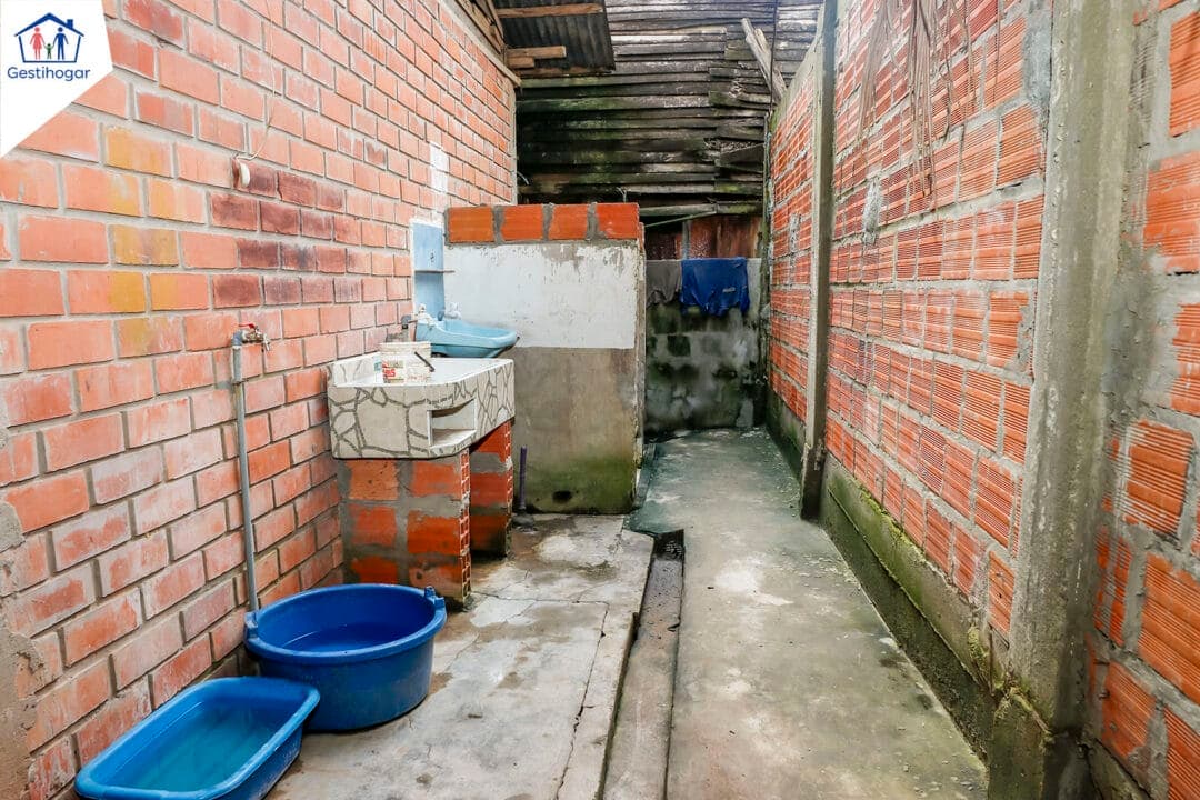 SE VENDE QUINTA EN AV. TUPAC, A MEDIA CDRA DE LA MUNICIPALIDAD DE MANANTAY — foto 2