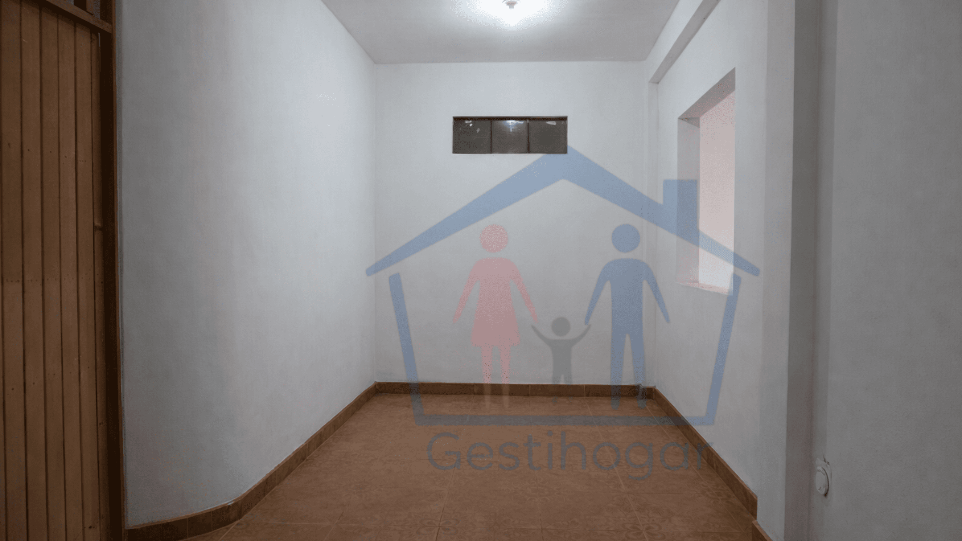 Casa con 2 Locales Comerciales, Zonificación Comercial, Pucallpa — foto 9