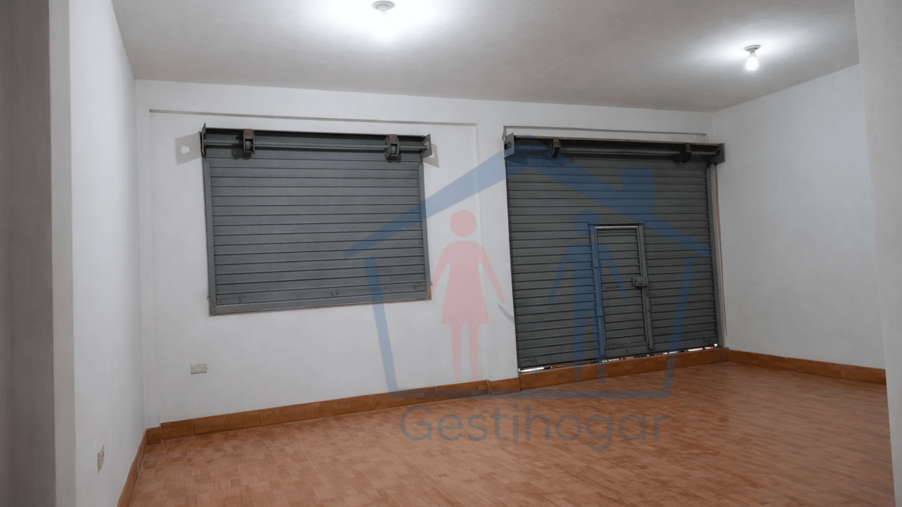 Casa con 2 Locales Comerciales, Zonificación Comercial, Pucallpa — foto 8