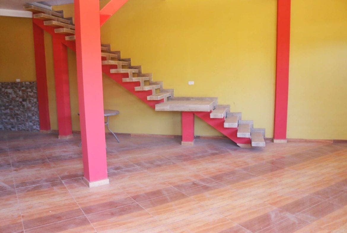 SE VENDE CASA CERCA A LA AV. YARINACOCHA — foto 4