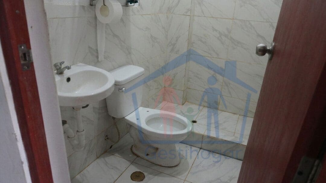 Casa en venta con losa lista para segunda planta — zona céntrica de Pucallpa — foto 7