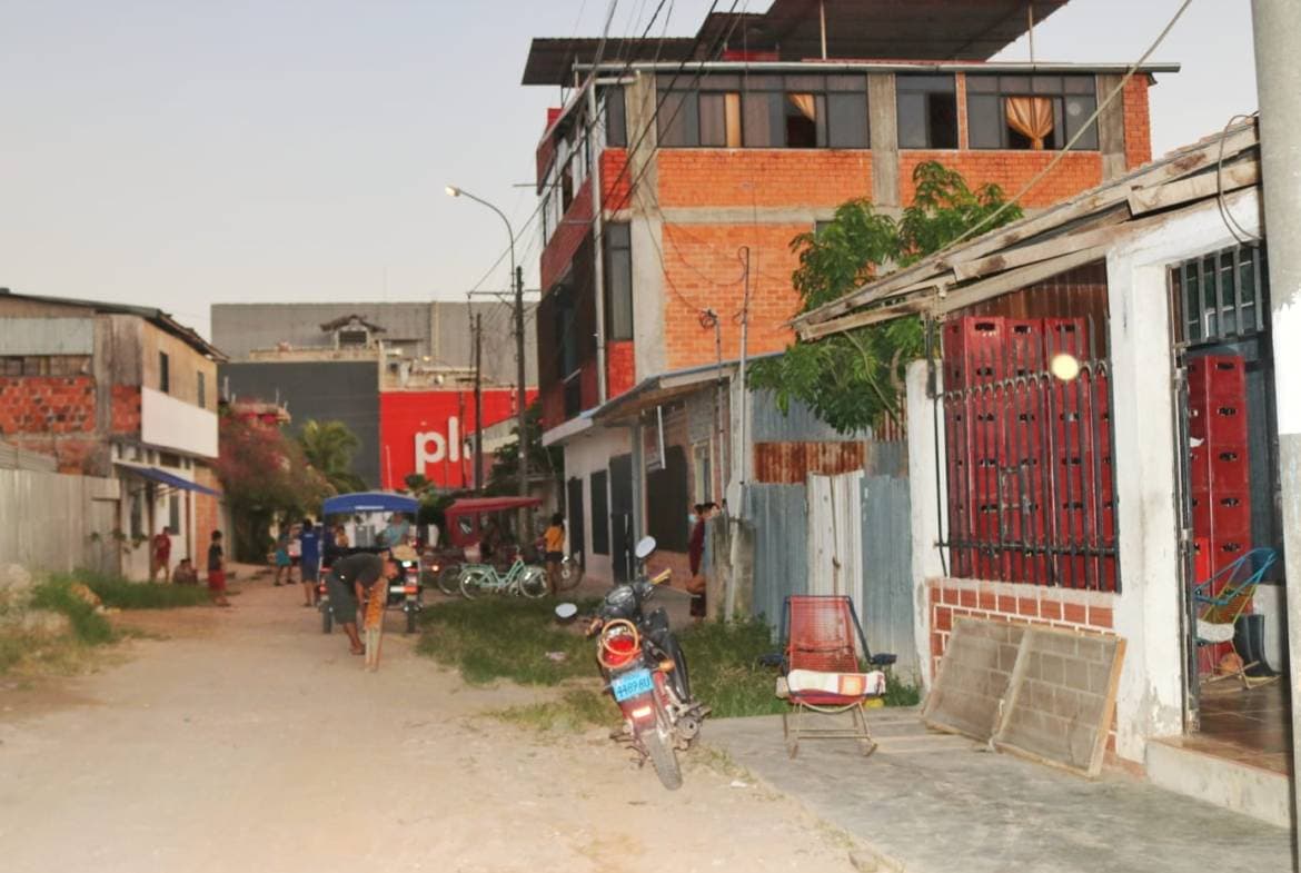 SE ALQUILA CASA A 1 CUADRA DEL REAL PLAZA - foto 1